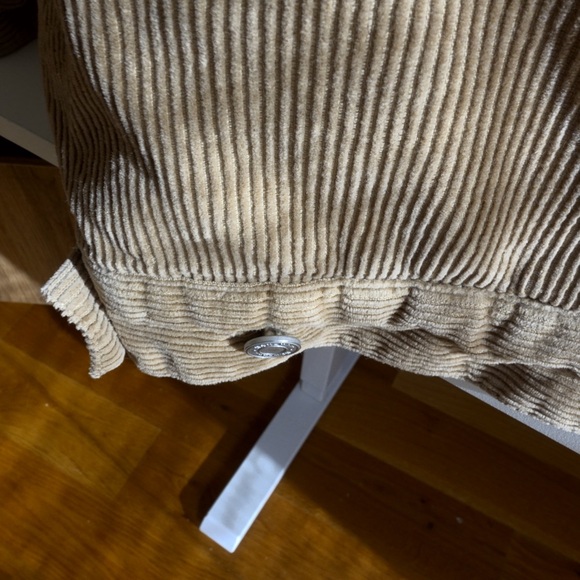 Cozy corduroy trucker-style jacket with plush sherpa lining. - Picture 5 of 6